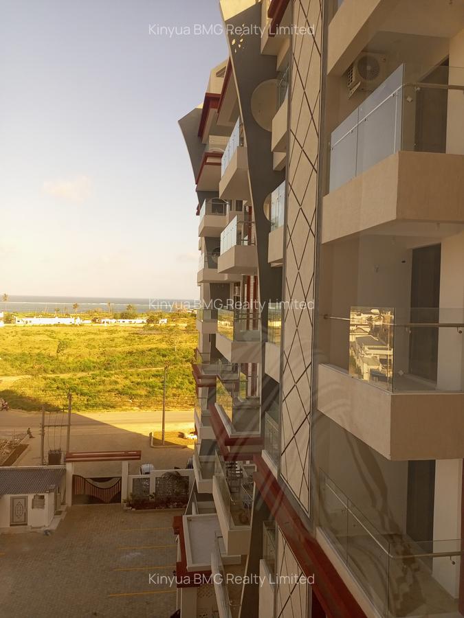 2 Bed Apartment with En Suite in Shanzu - 10