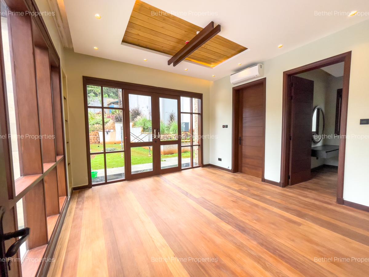 4 Bed Villa with En Suite in Runda - 16