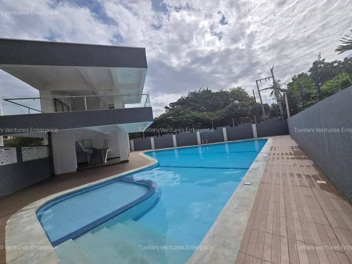 Serviced 4 Bed Apartment with En Suite at Nyali Mombasa - 3