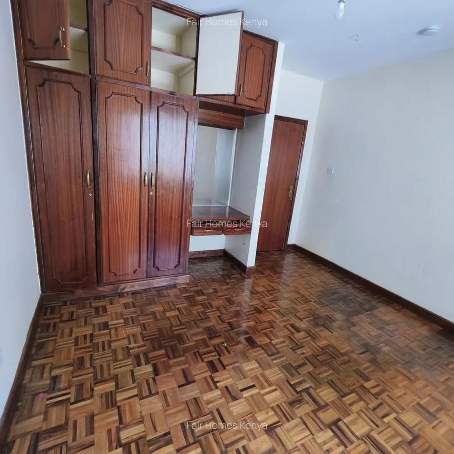 4 Bed Townhouse with En Suite at Mbaazi Avenue - 7
