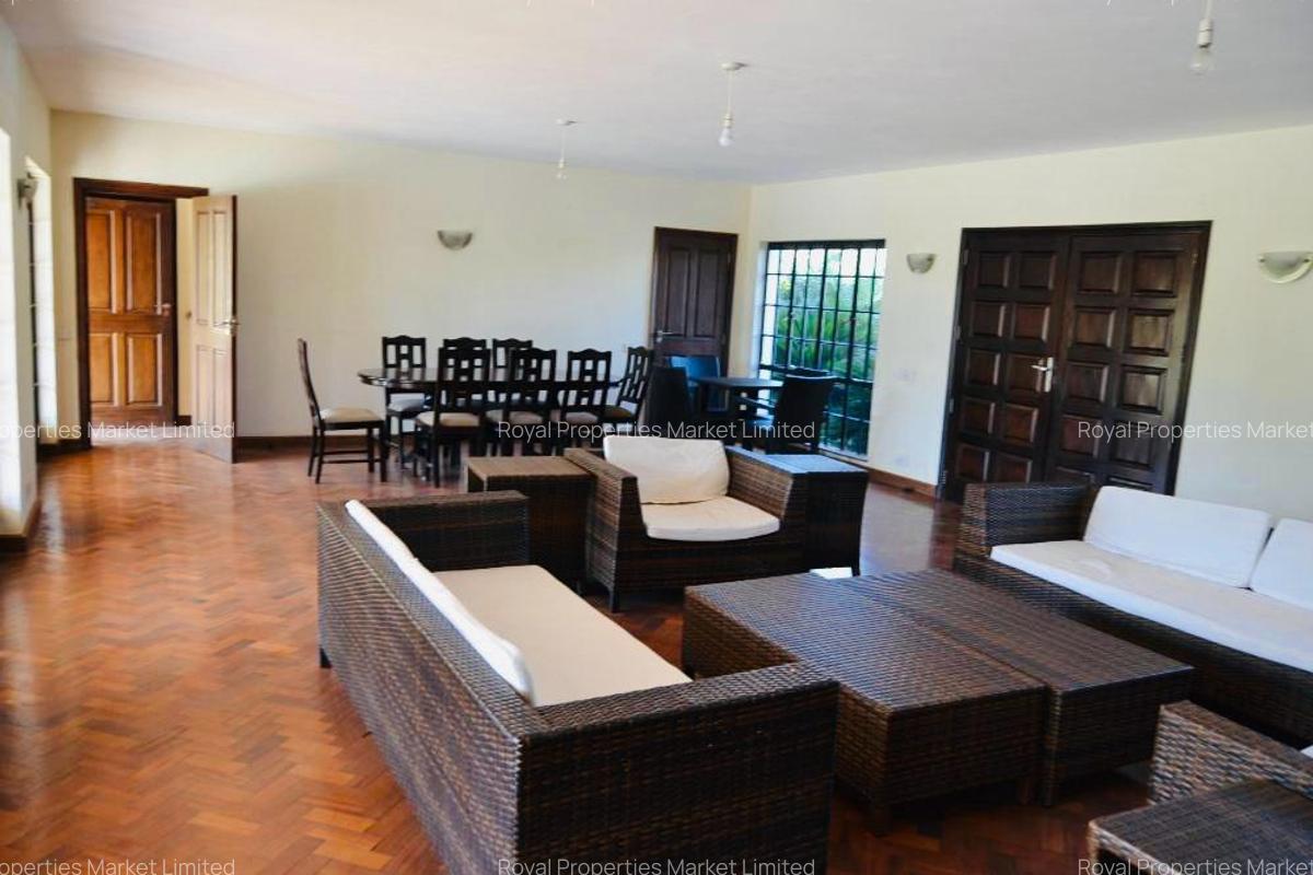 5 Bed House with En Suite in Runda - 3