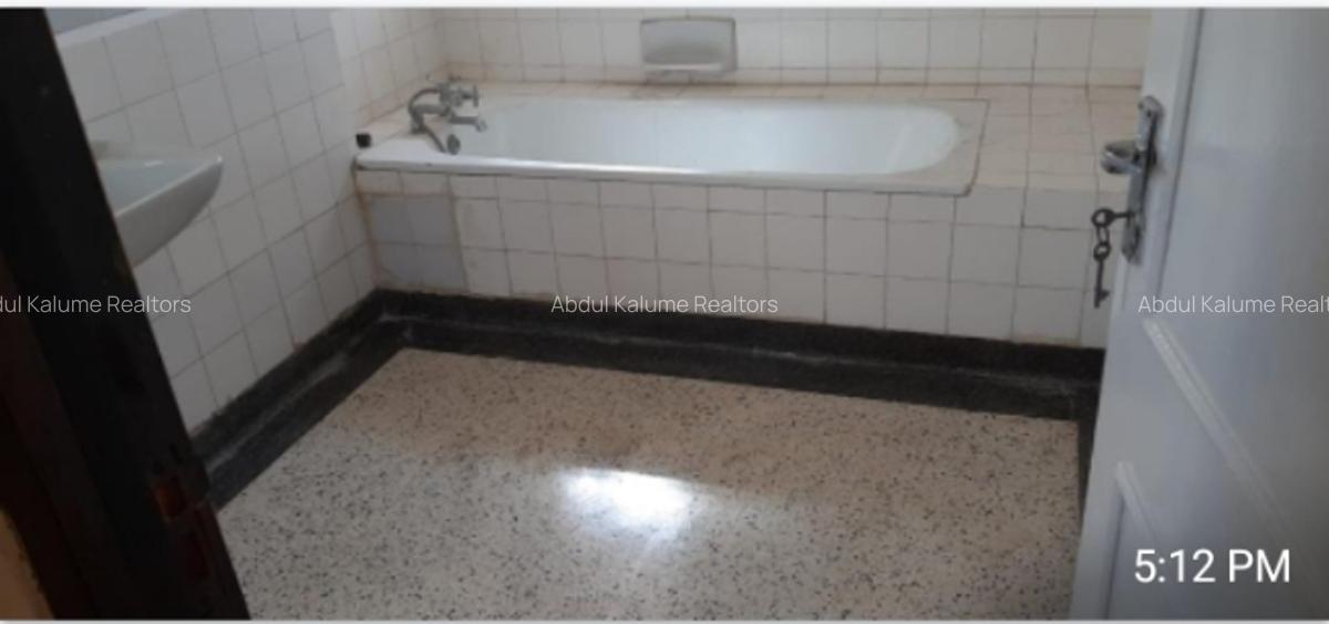 4 Bed House with En Suite at Nyali - 5