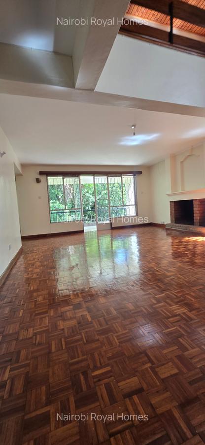 5 Bed House with En Suite at Whispers Avenue - 17