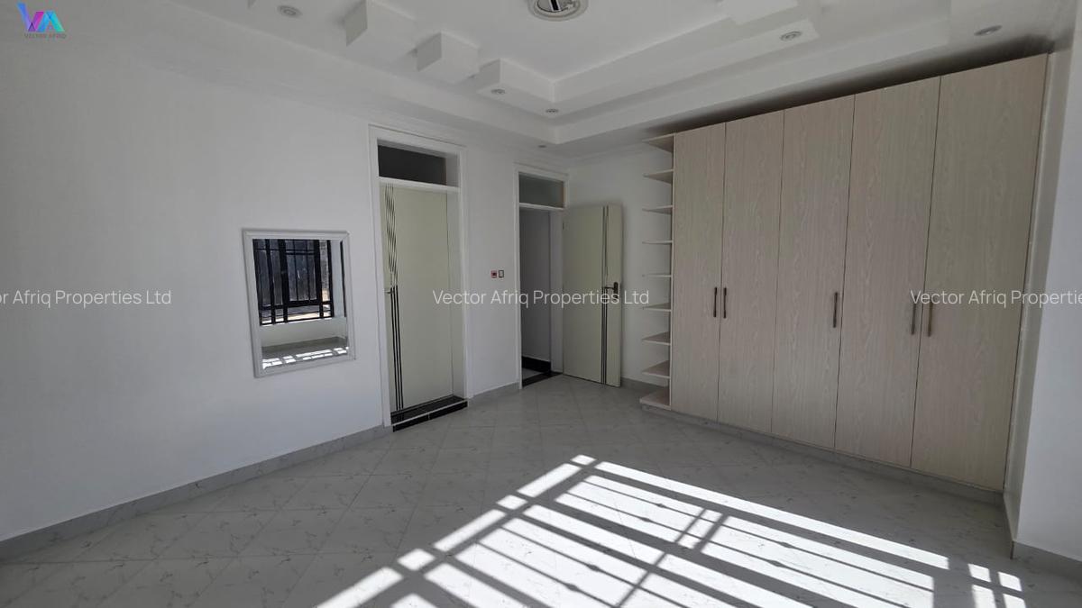 4 Bed Townhouse with En Suite in Ruiru - 15