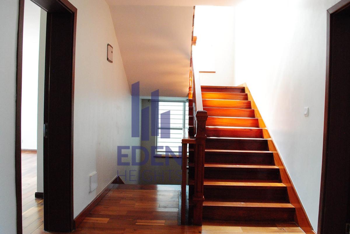 5 Bed Townhouse with En Suite in Lavington - 6