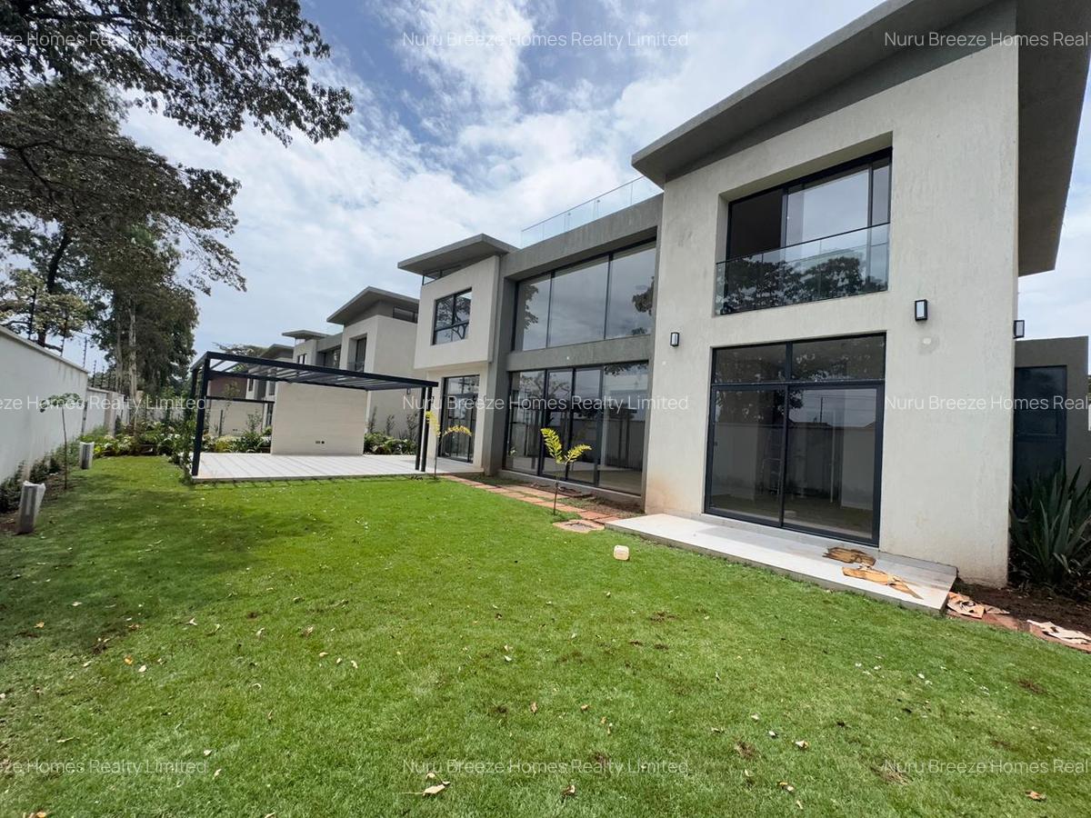 5 Bed Townhouse with En Suite in Runda - 17