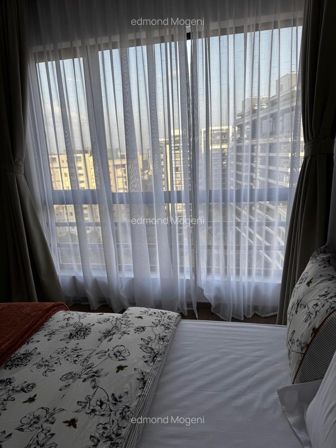 Serviced 3 Bed Apartment with En Suite at Riverside Drive - 19