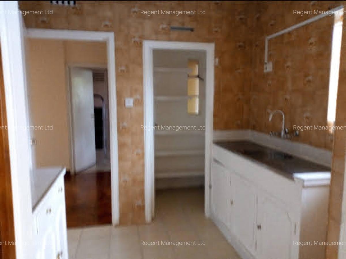 2 Bed Apartment with Parking at Near Uon Stella Awinja Hostel - 6