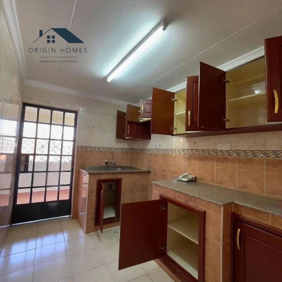 1 Bed Apartment with En Suite at Kilimani - 5