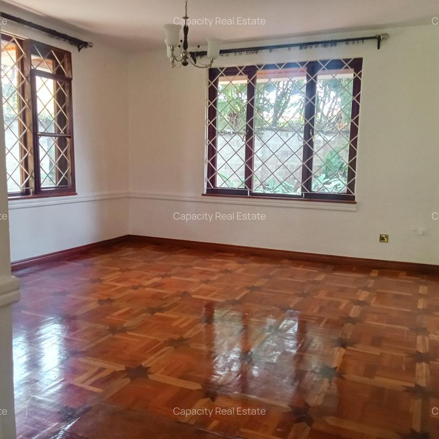 4 Bed Villa with En Suite in Runda - 19