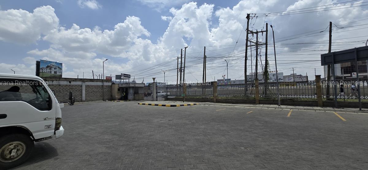325 m² Commercial Property with Service Charge Included at Mombasa Rd - 9