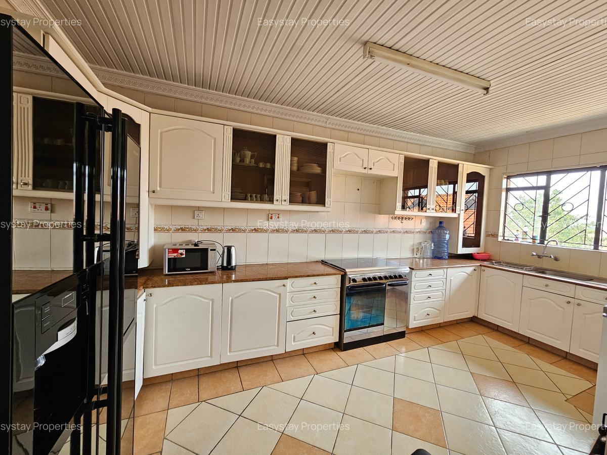 Furnished 3 Bed Apartment with En Suite in Kileleshwa - 4