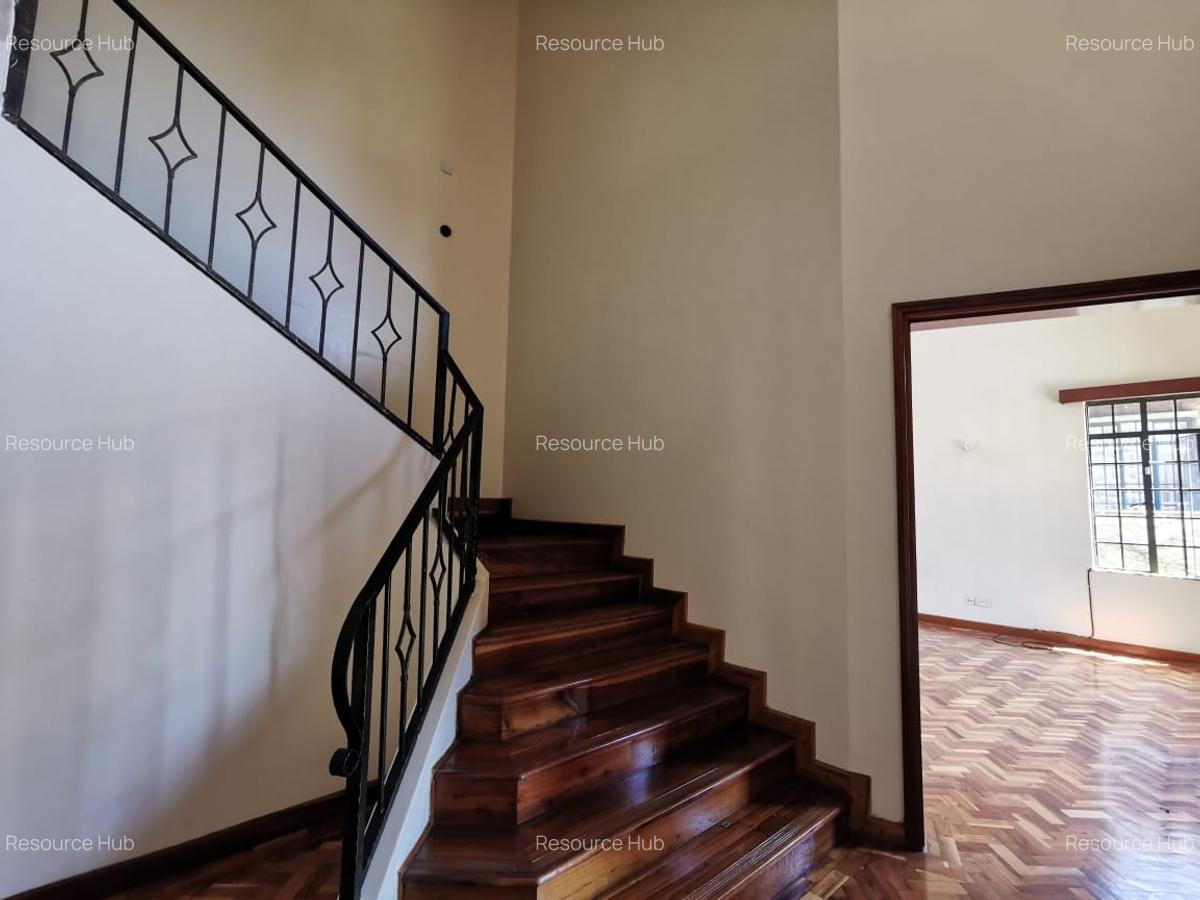 4 Bed Townhouse with En Suite at Spring Valley - 11