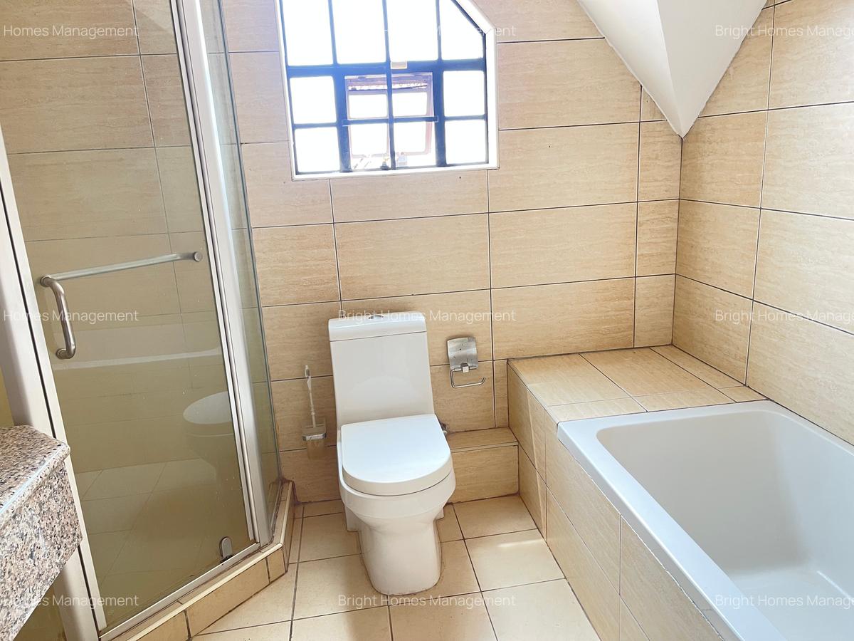 4 Bed Townhouse with En Suite in Lavington - 16