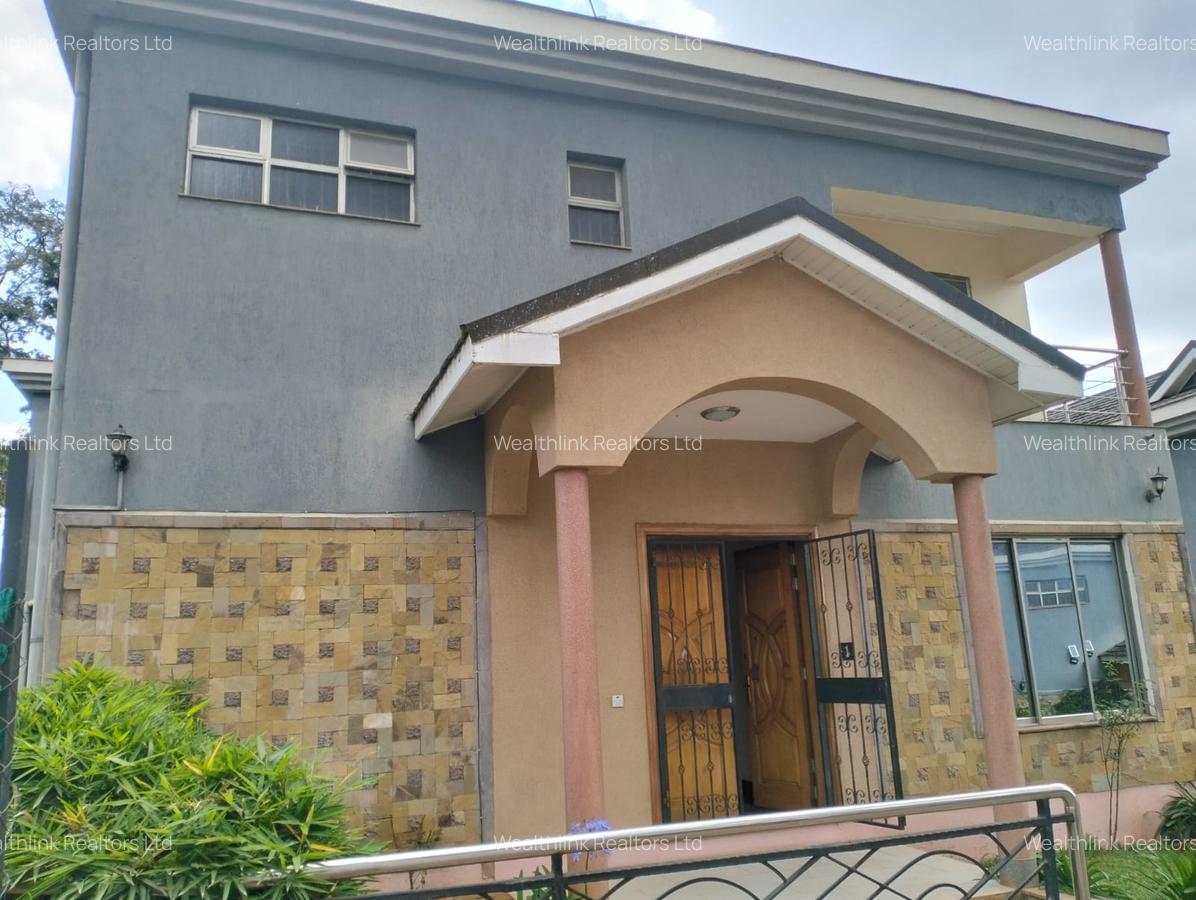 5 Bed Townhouse with En Suite at Westlands - 1
