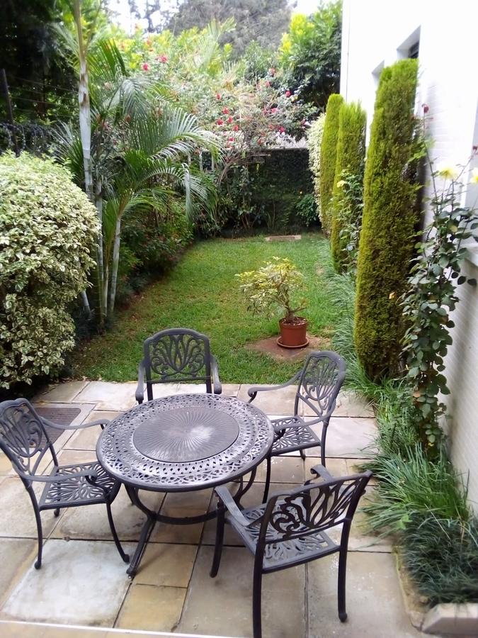 Serviced 2 Bed Apartment with En Suite in Nyari