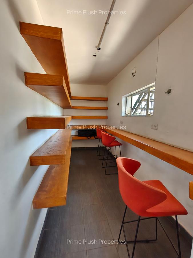 Commercial Property with Parking in Westlands Area - 14