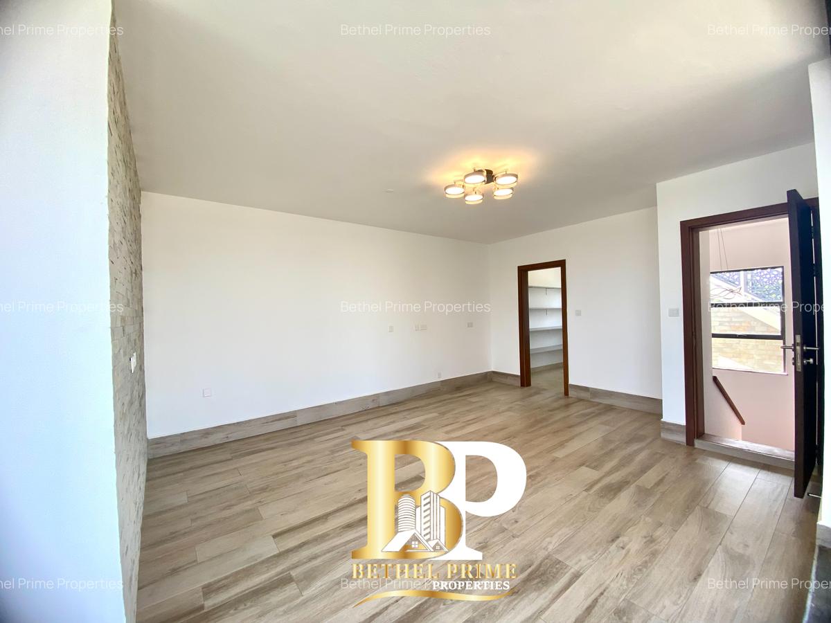 4 Bed Townhouse with En Suite in Rosslyn - 7