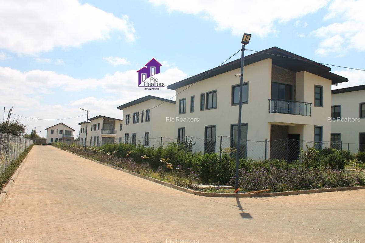 4 Bed Townhouse with En Suite at Masai Lodge - 4