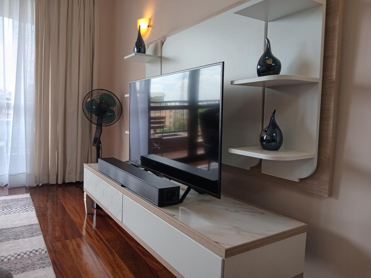 Serviced 3 Bed Apartment with En Suite in Upper Hill - 10