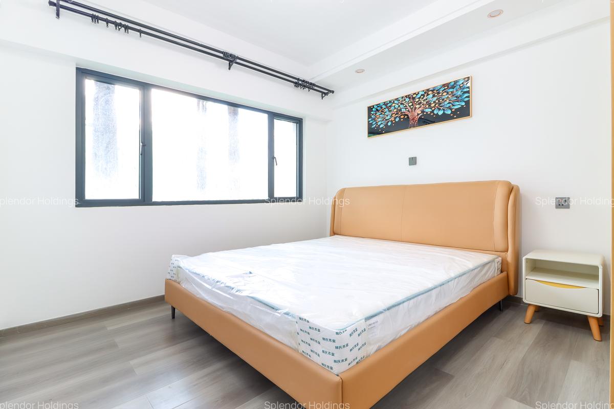 2 Bed Apartment with En Suite in Lavington - 13