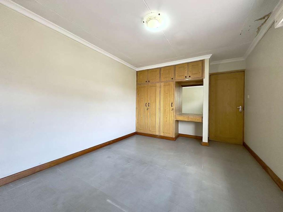 4 Bed Townhouse with En Suite at Ngong Road - 9