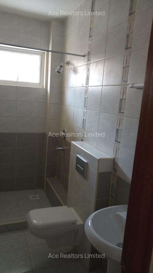 3 Bed Apartment with En Suite at City Park - 7