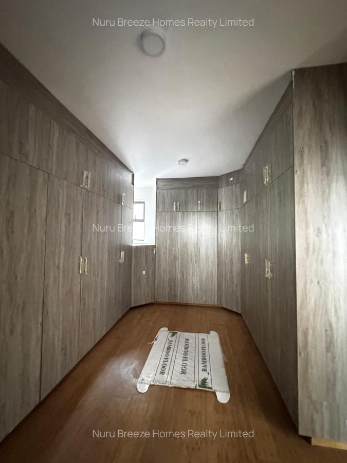 5 Bed Townhouse with En Suite in Lavington - 9