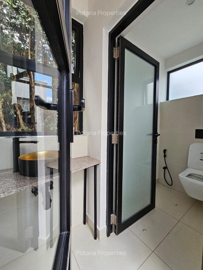 1 Bed Townhouse with En Suite in Kyuna - 9