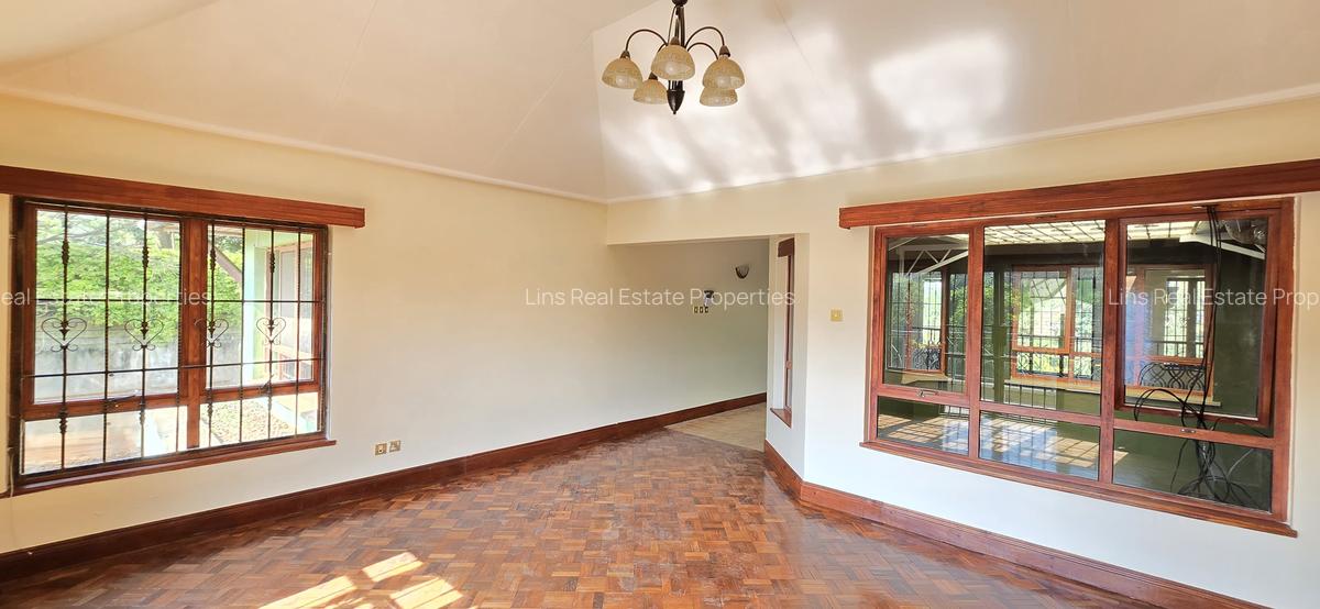 5 Bed Townhouse with En Suite in Runda - 12
