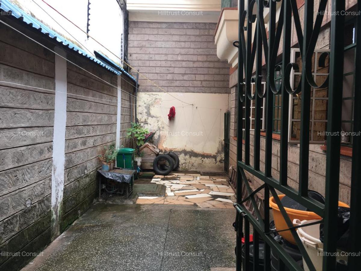 4 Bed Townhouse with En Suite at Brookside Garden - 17