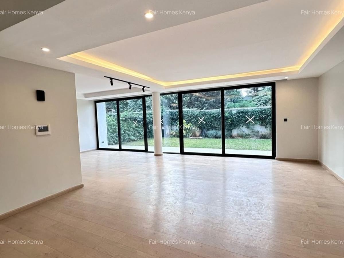 4 Bed Townhouse with En Suite at Lavington Green - 3