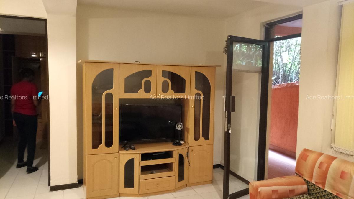 Serviced 1 Bed Apartment with En Suite at Riverside Drive - 2