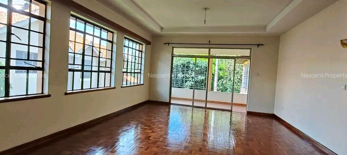 5 Bed House with En Suite in Runda - 18