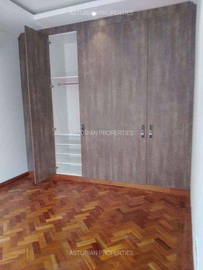 6 Bed Townhouse with En Suite in Lavington - 11