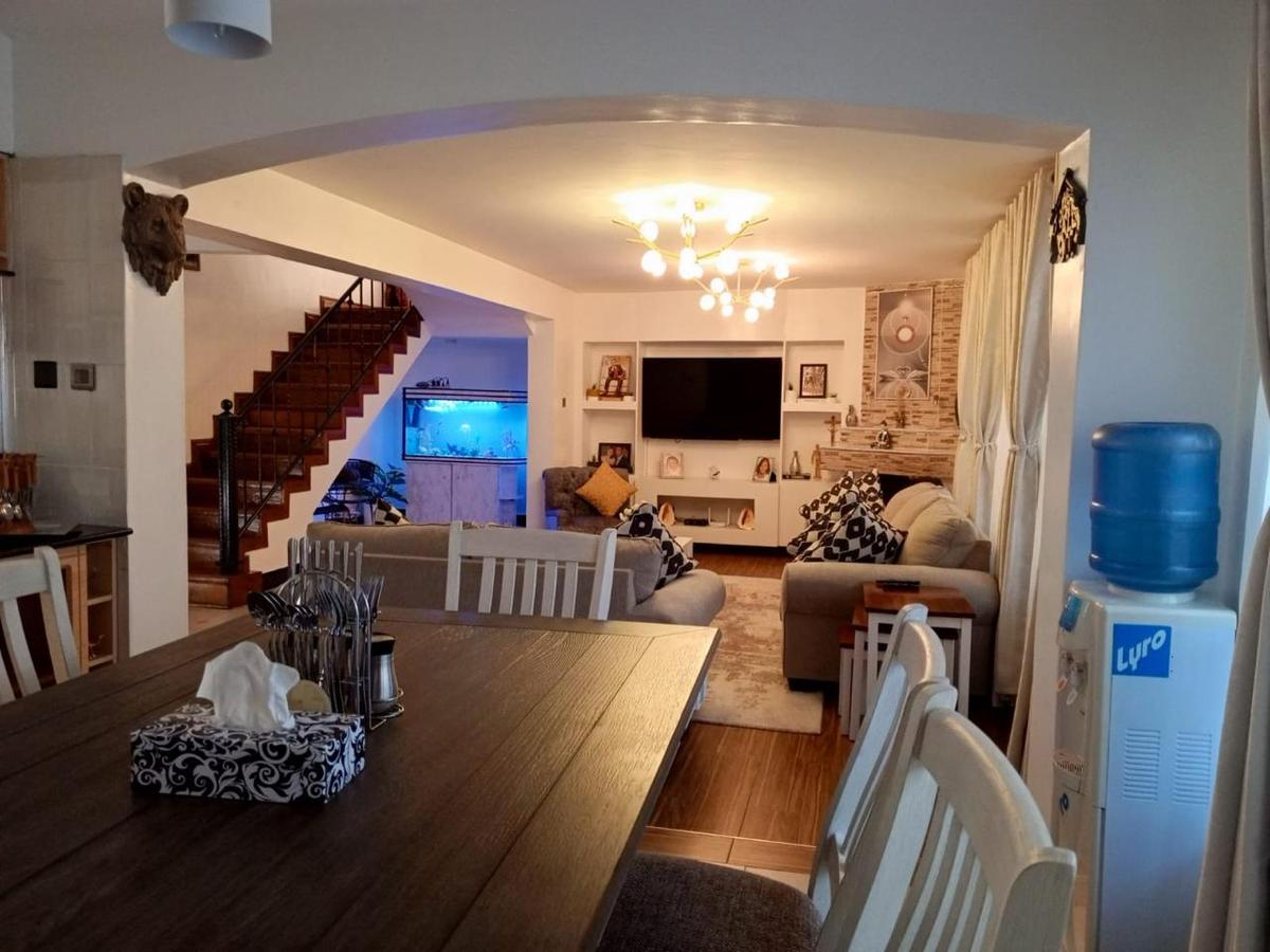5 Bed Villa with En Suite in Lavington - 15