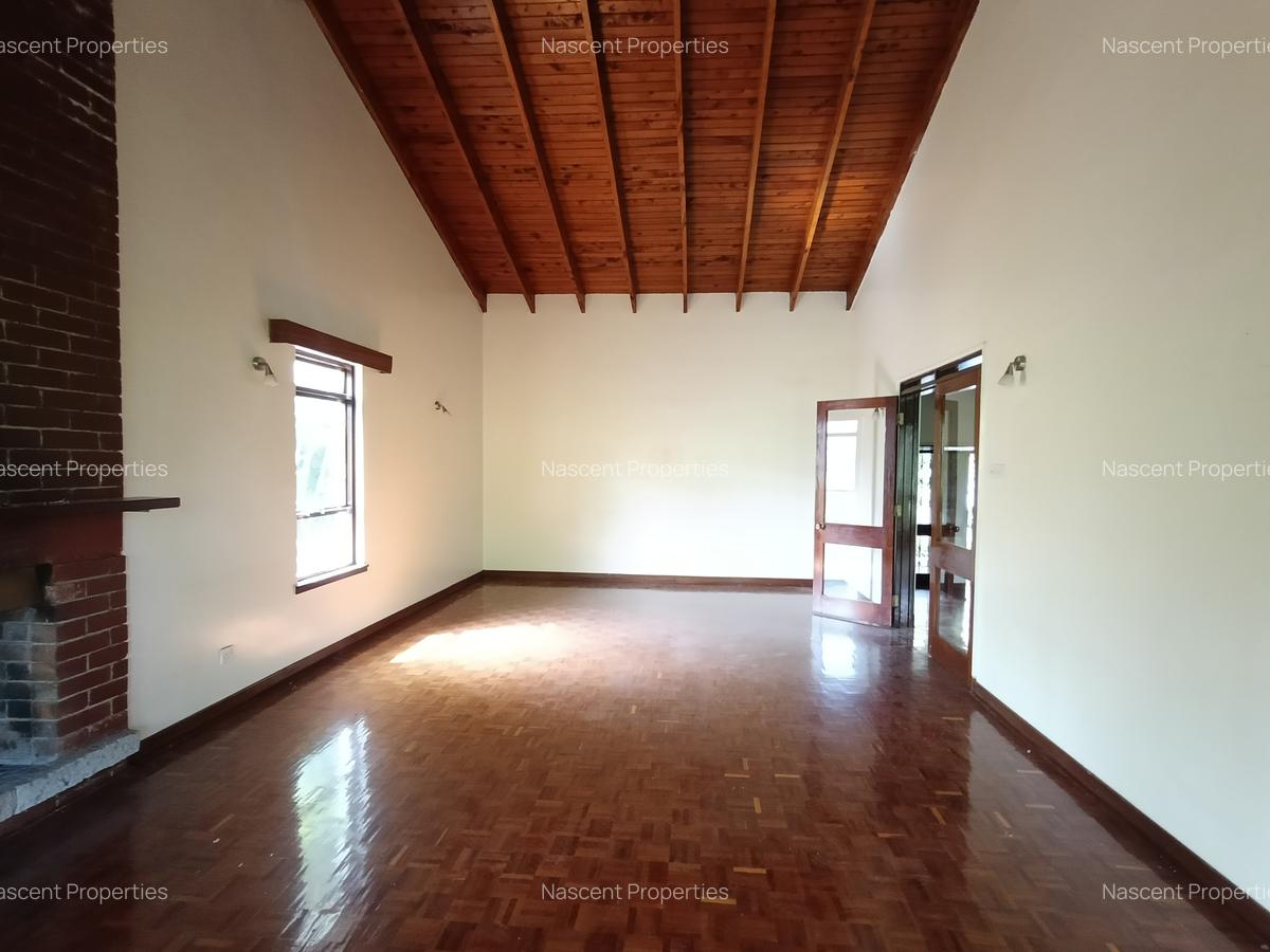 4 Bed House with En Suite in Runda - 20