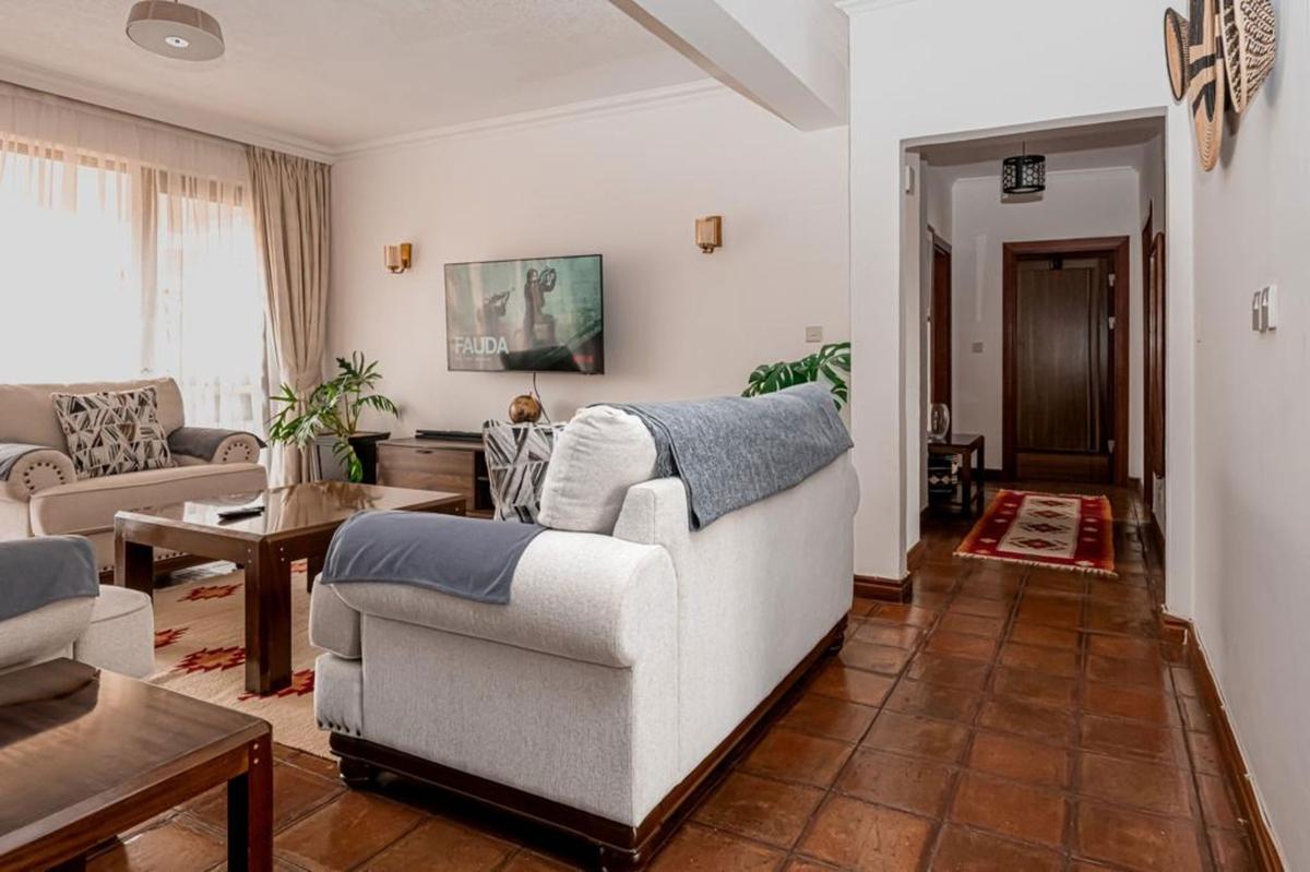 3 Bed Apartment with En Suite in Upper Hill - 2