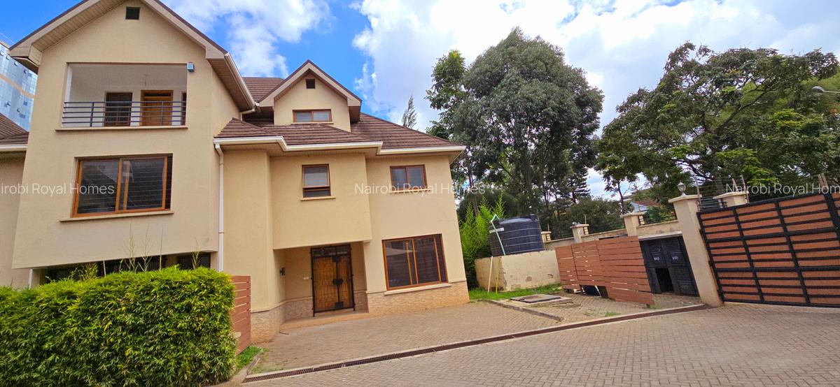4 Bed Townhouse with En Suite at Lavington Road - 4