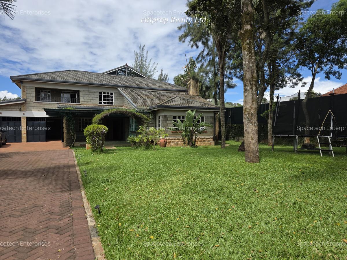 4 Bed House with En Suite in Runda - 2