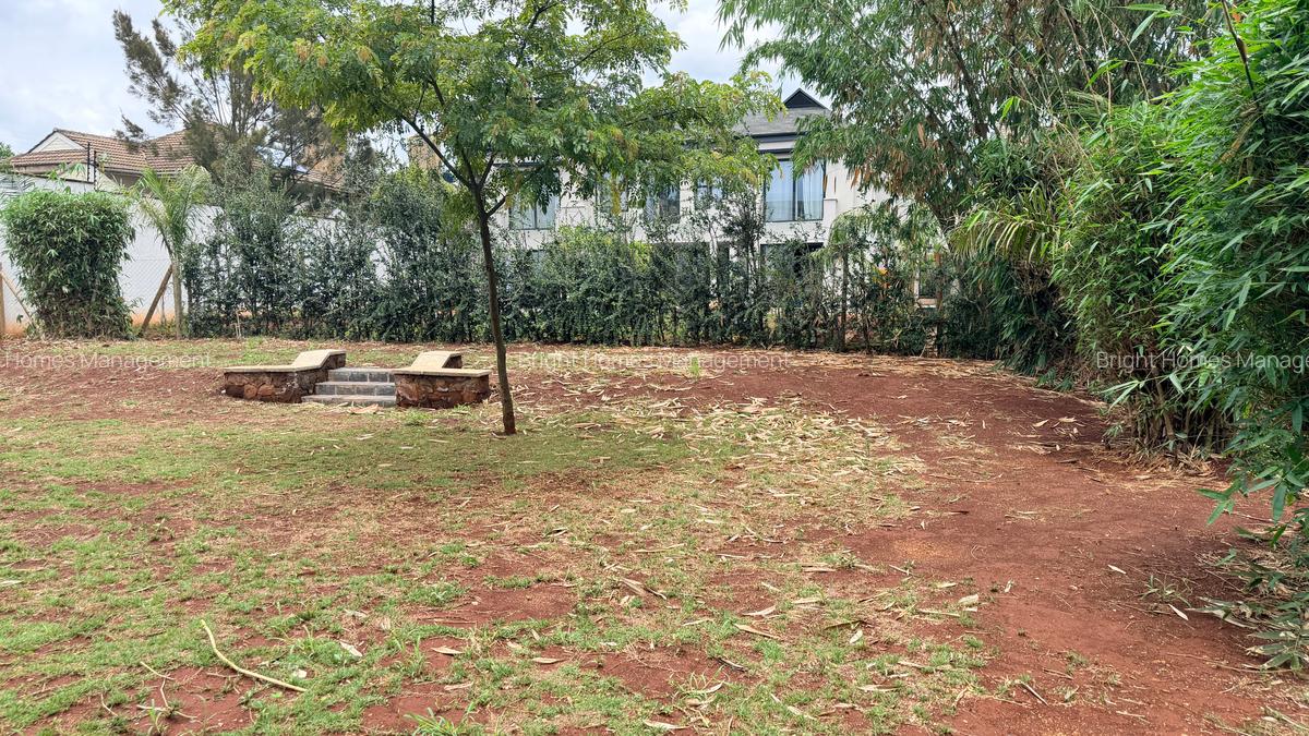 5 Bed Villa with En Suite in Runda - 20