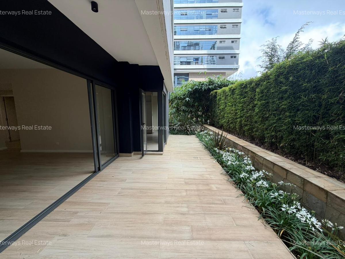 2 Bed Apartment with En Suite in Riverside - 4