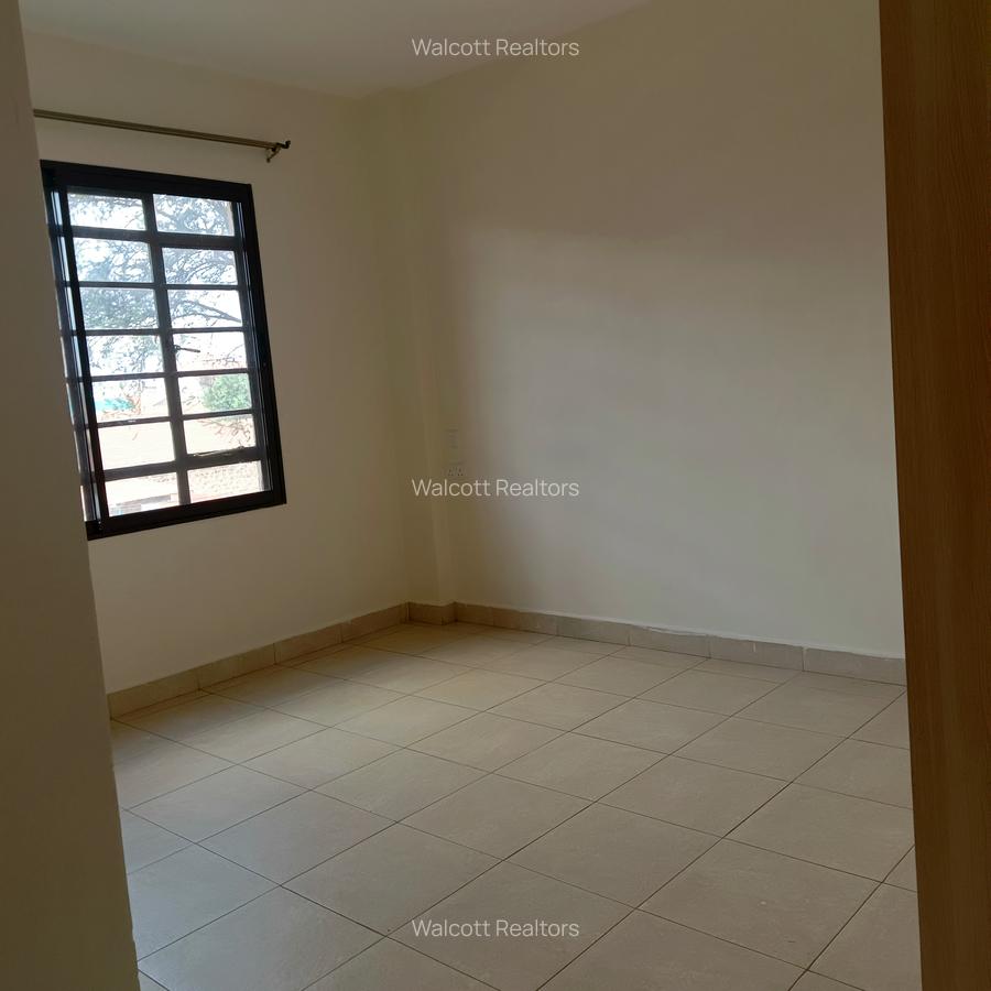 2 Bed Apartment with En Suite in Naivasha Road - 11