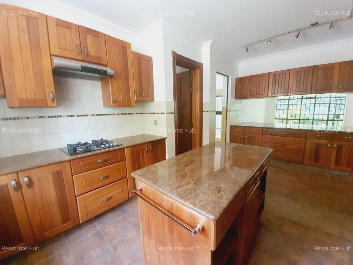 4 Bed Townhouse with En Suite at Peponi Road - 9