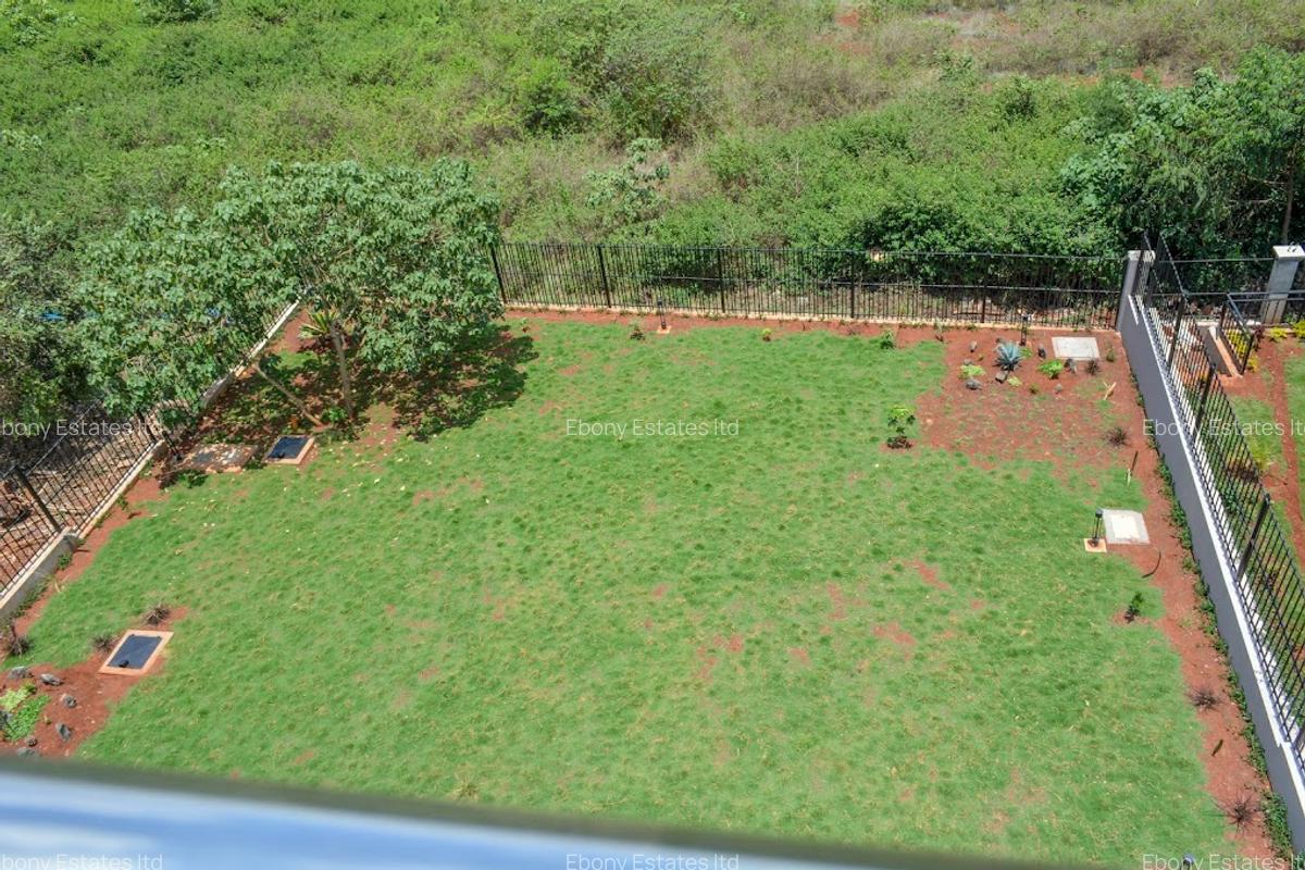 5 Bed Townhouse with Staff Quarters in Tatu City - 5