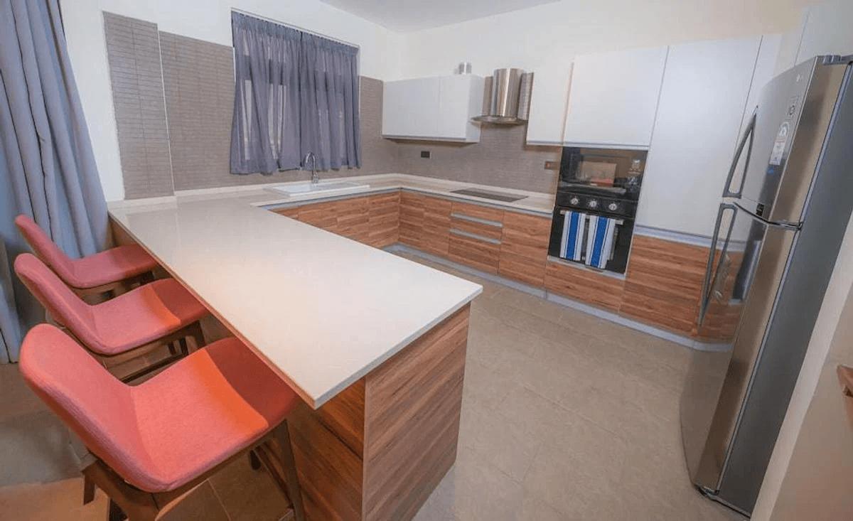 Serviced 2 Bed Apartment with En Suite in Spring Valley - 11