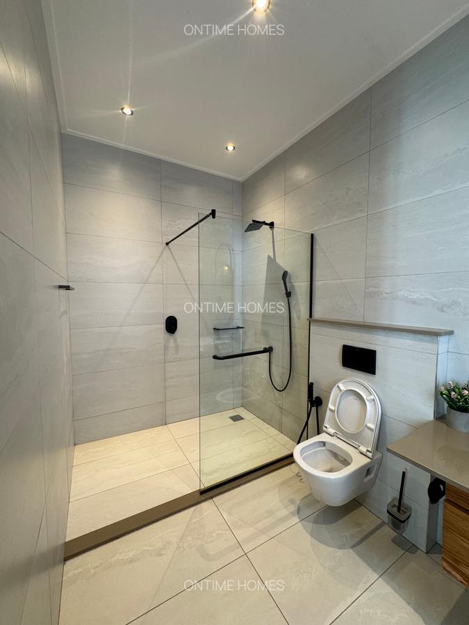 Serviced 5 Bed Apartment with En Suite at Loresho - 3