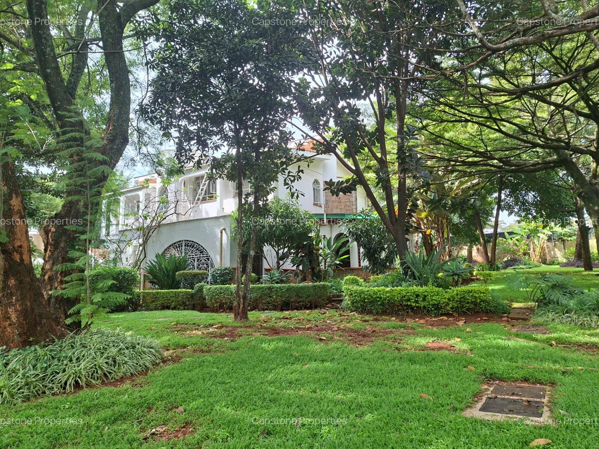 5 Bed House with En Suite in Nyari - 4