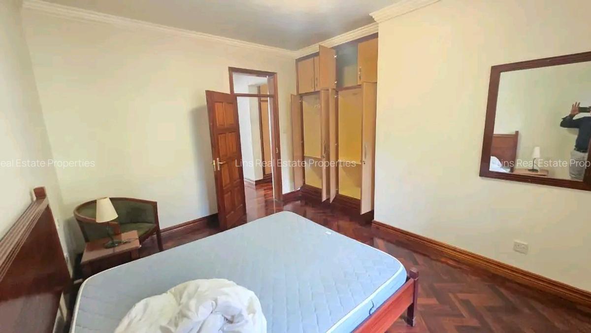 3 Bed Townhouse with En Suite in Spring Valley - 12