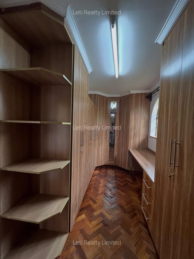 4 Bed Townhouse with En Suite in Kitisuru - 16